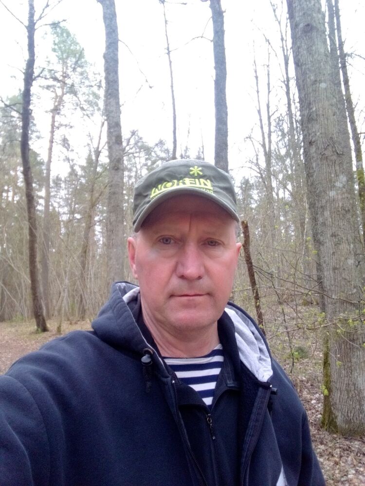  47220353  Viktor, 60 ,    
