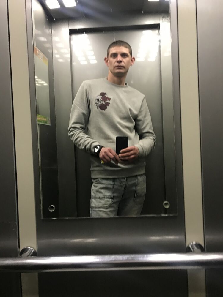  ,   Vasiliy, 38 ,   ,   
