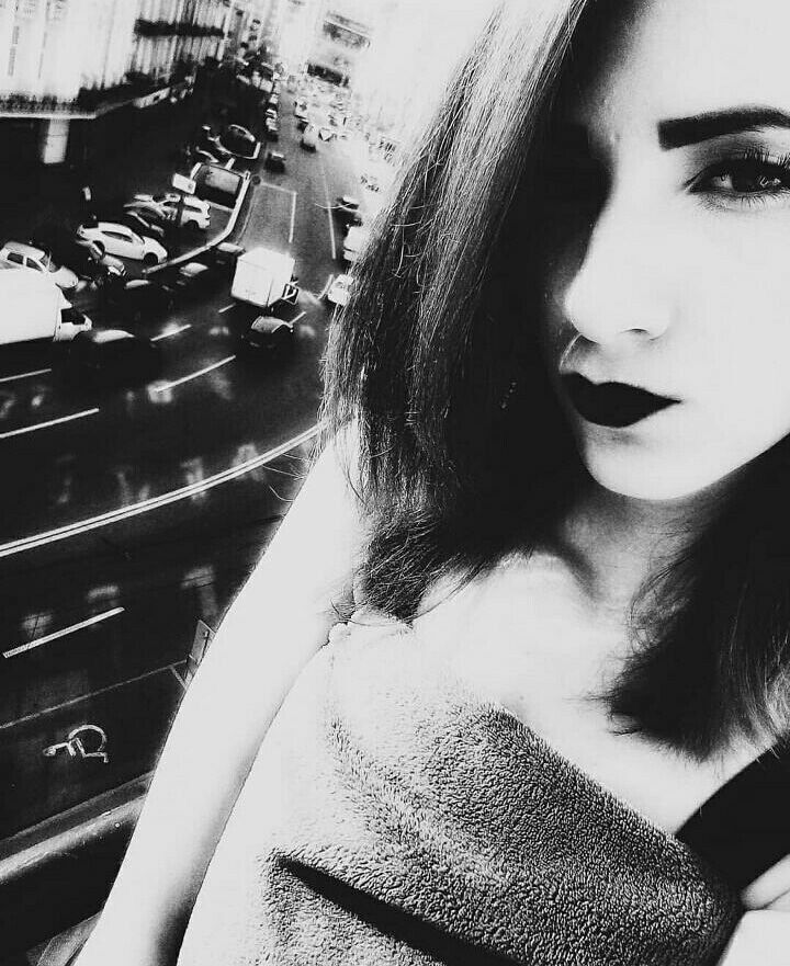  ,   Diana, 25 ,   ,   , c 