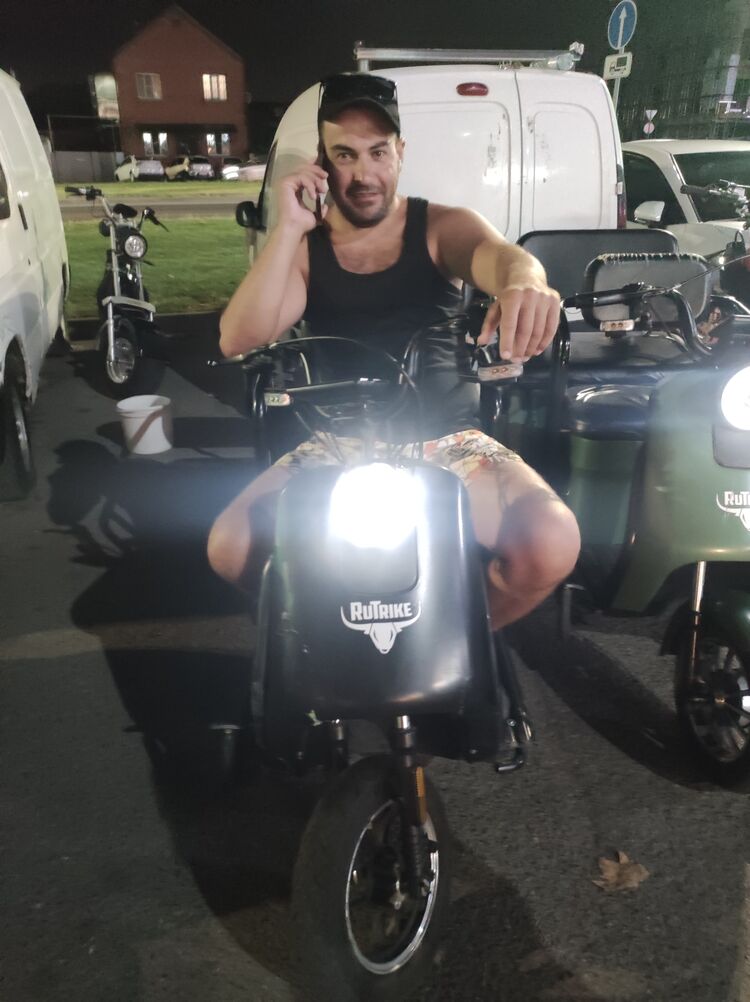  48084383  Ը, 36 ,    