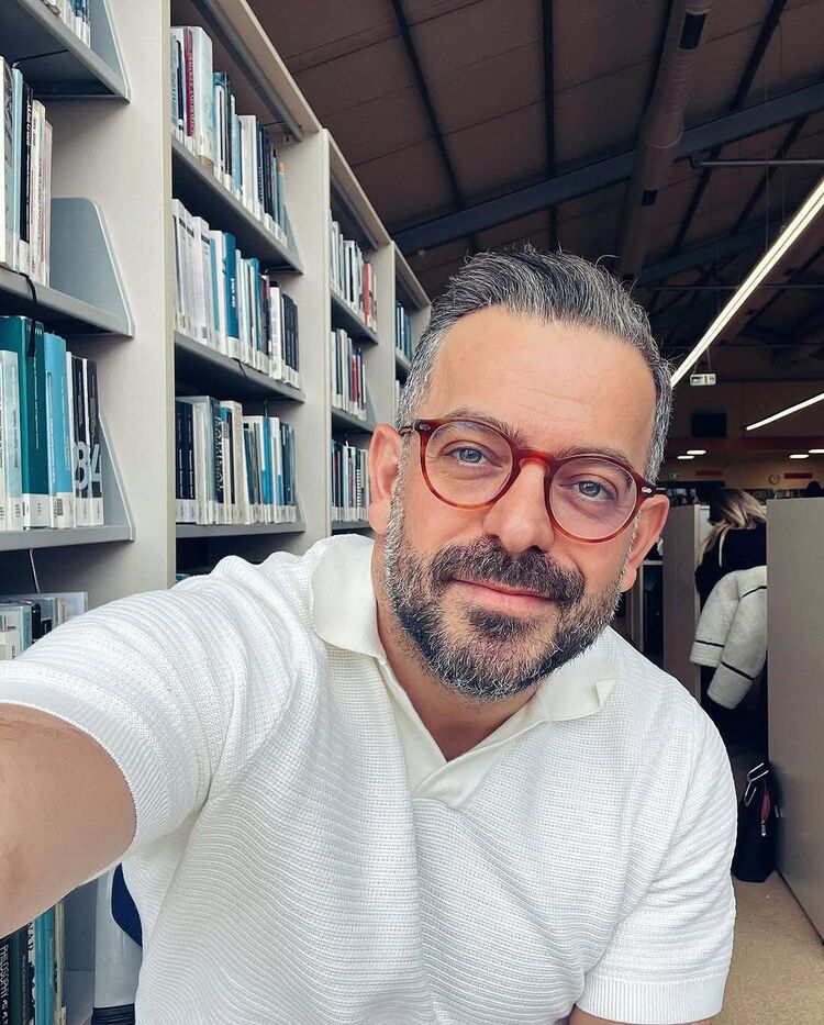  -,   , 37 ,   ,   