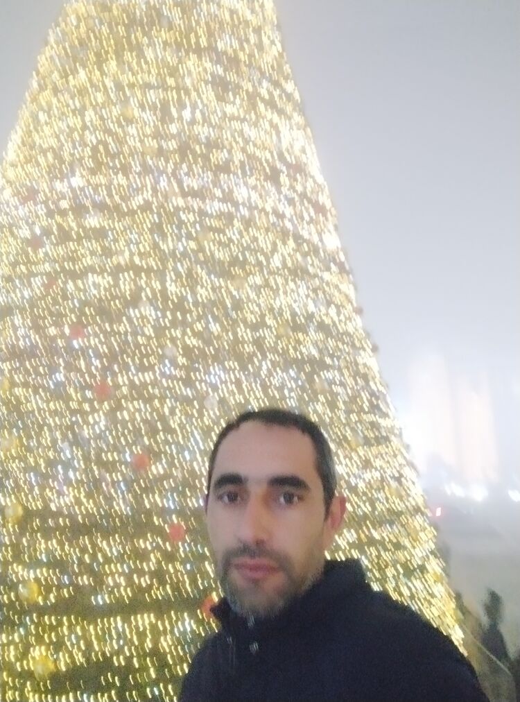  52794803  , 35 ,    