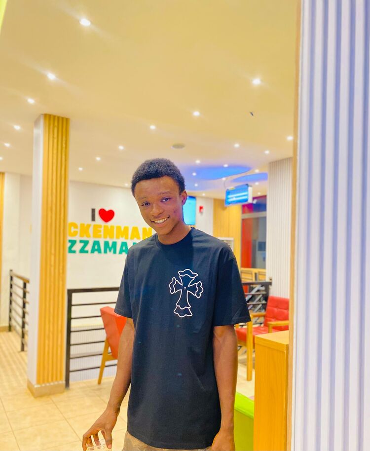 ���� 53030873 ����� Jnr Sterling, 23 ����, ���� ���������� � �����