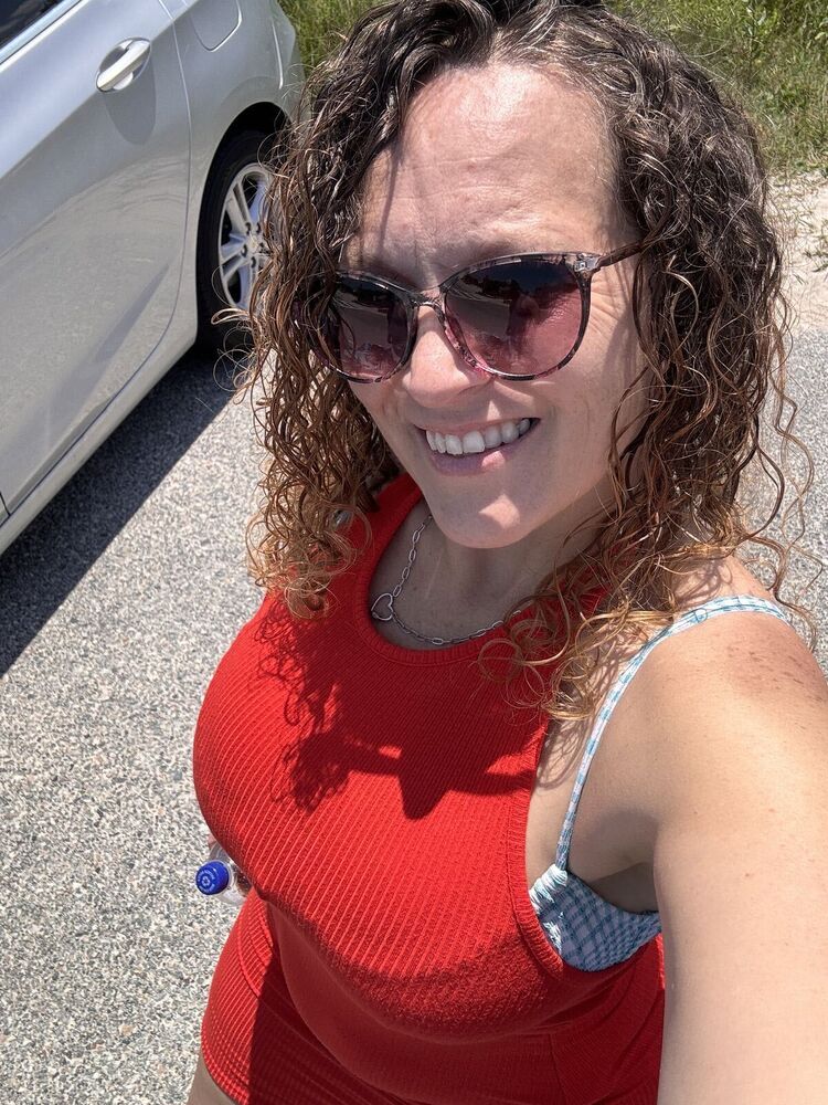  Kiskunhalas,   Charlotte, 41 ,   ,   , c , 