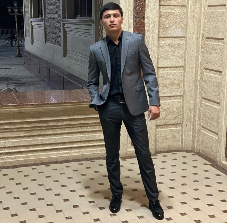  ,   Shoxrux, 27 ,     