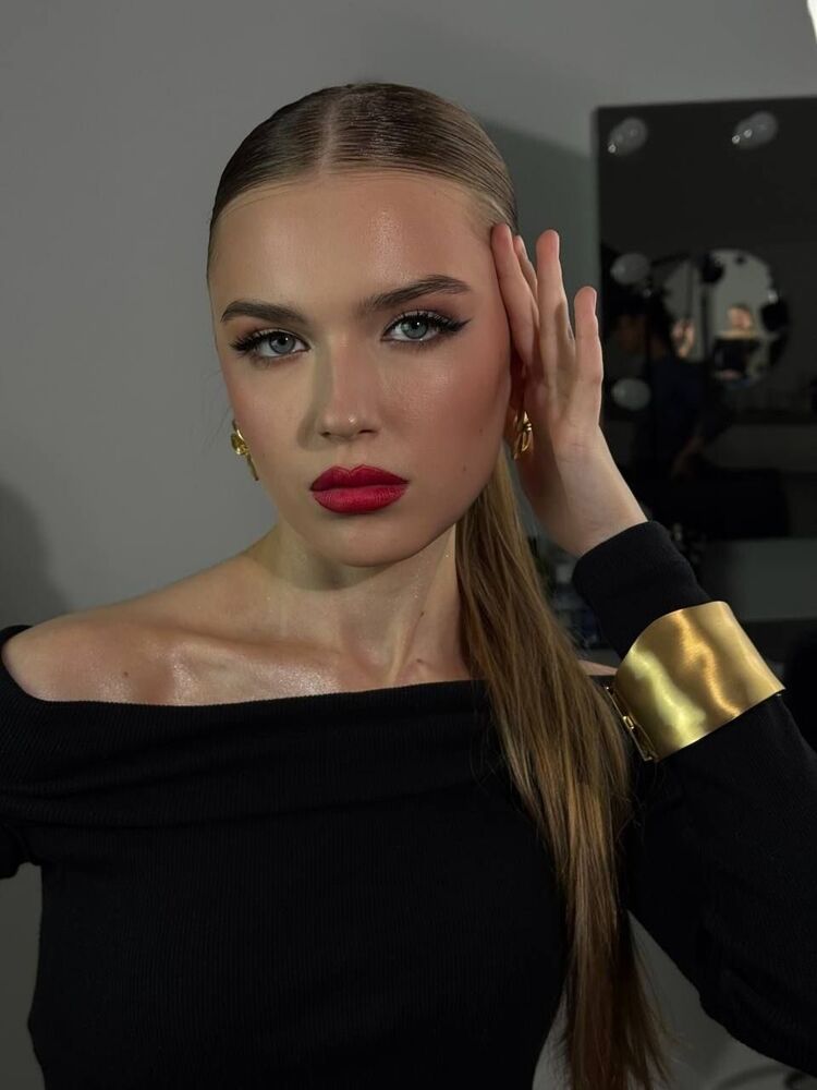 ���� 56090923 ������� ����, 42 ����, ���� ���������� � ������������