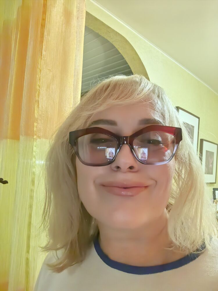  47516583  Elena, 56 ,    