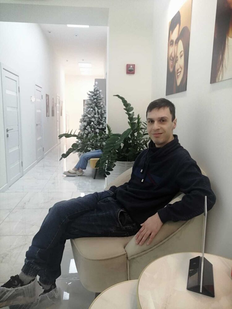  --,   Edmon, 28 ,   ,   