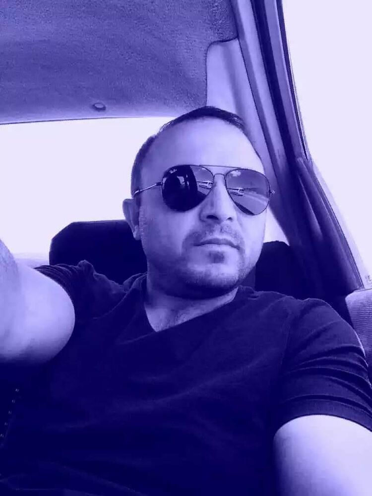  ,   Ali, 44 ,   ,   