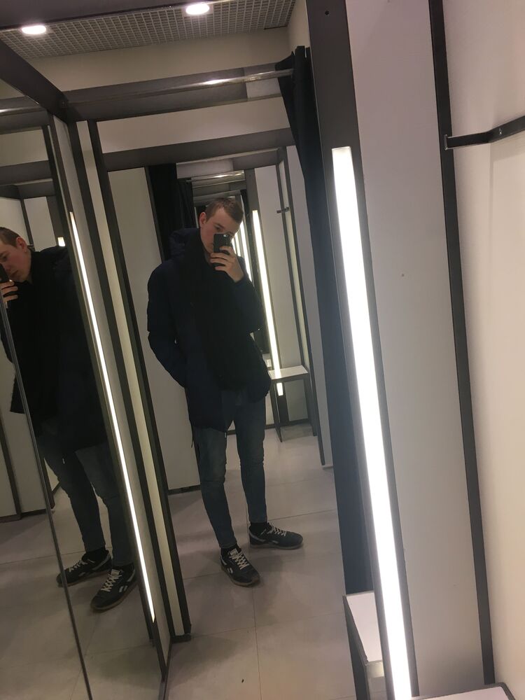  27585643  Anton, 28 ,    