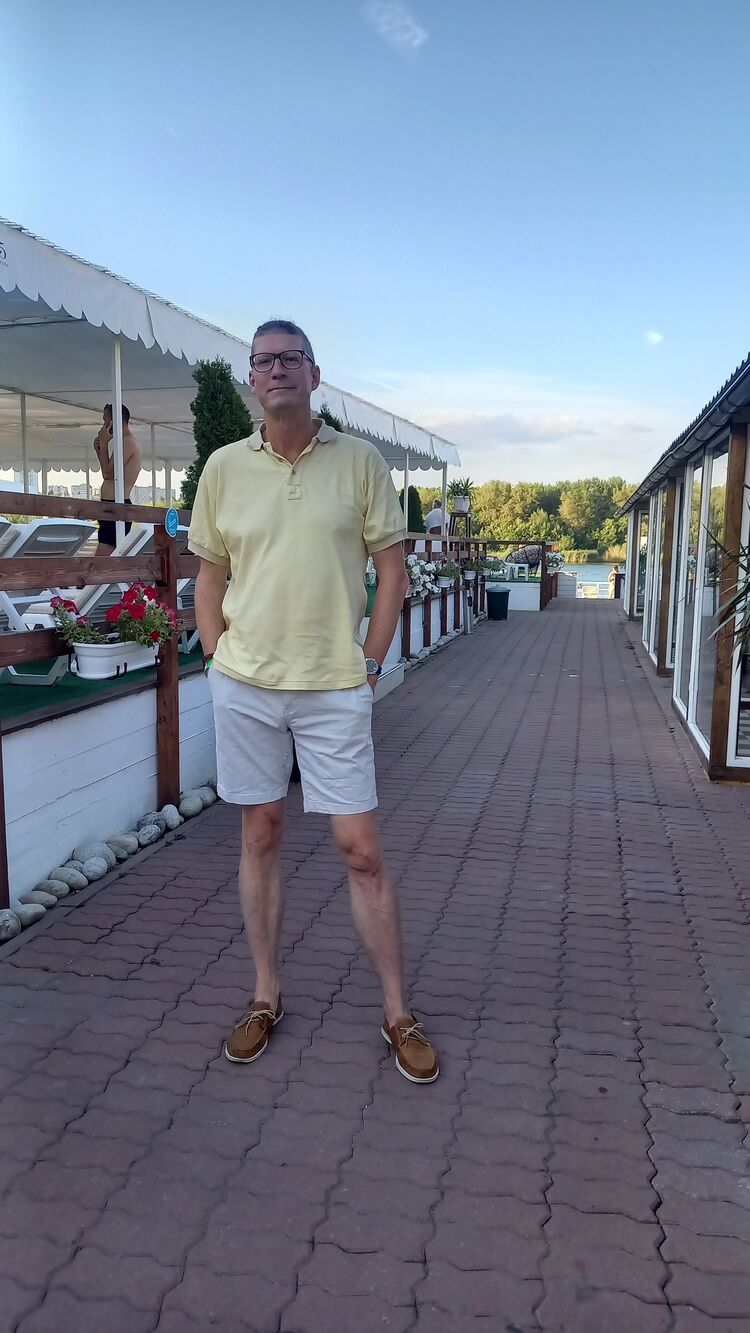  --,   , 46 ,     , c 