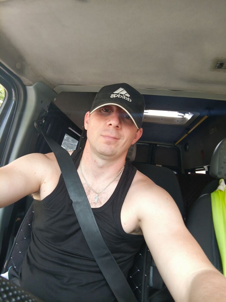  52969313  Stanislav, 38 ,    