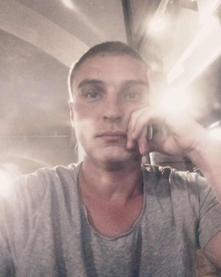  ,   Ruslan, 33 ,   ,   , c 
