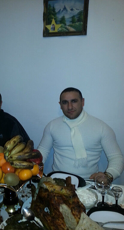  ,   ERIK, 38 ,   ,   , c 