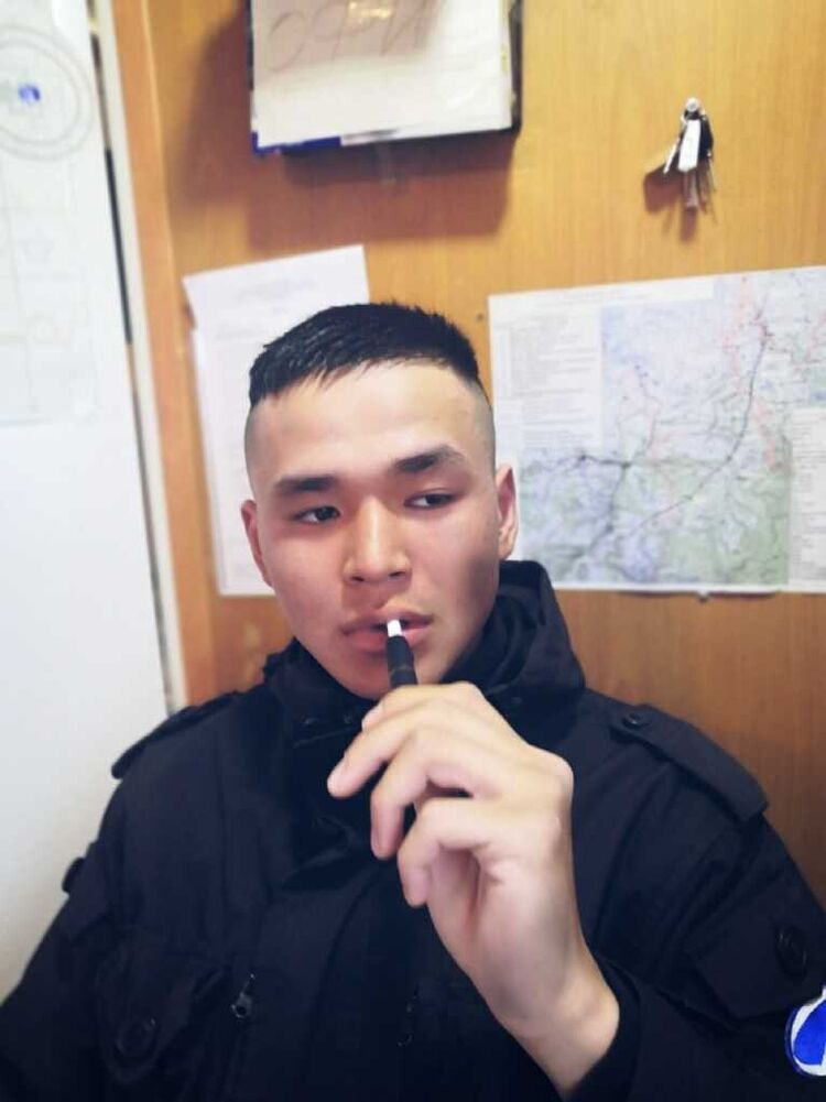  19932733  Akilbek, 27 ,    