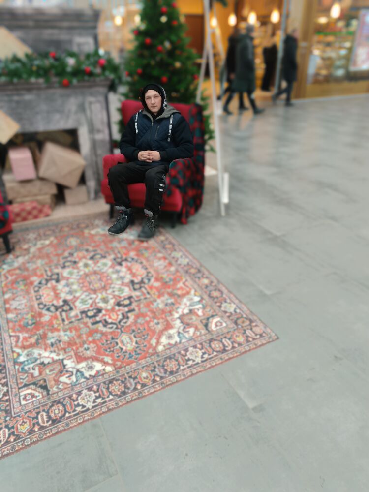  41814743  , 22 ,    
