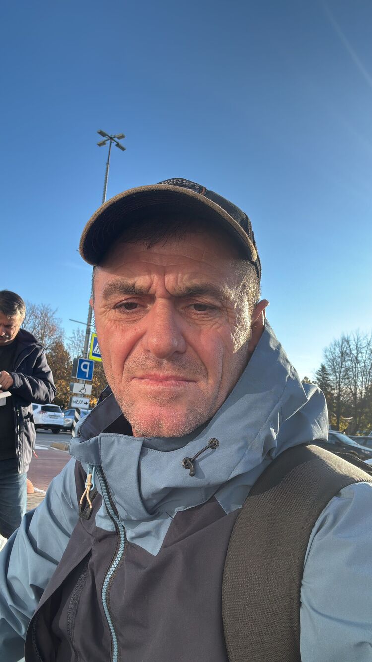  52033573  Veli, 49 ,    