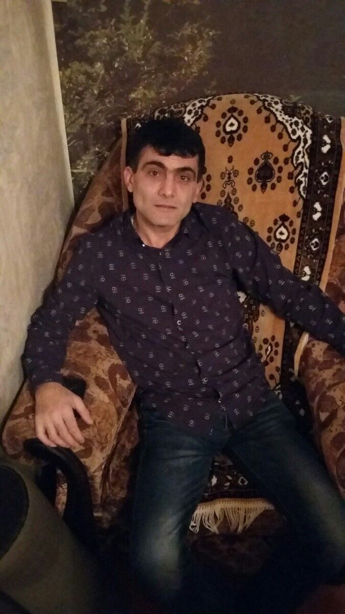  8697563  , 49 ,    