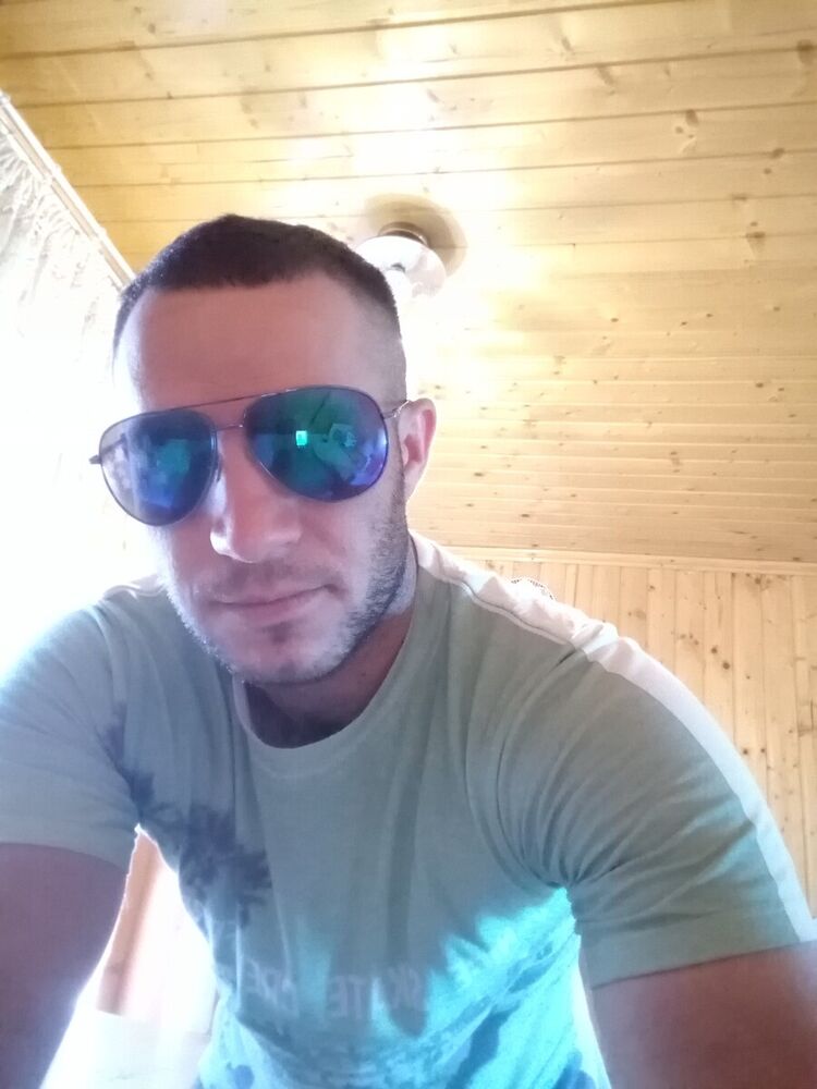  21866603  IGoR, 33 ,    