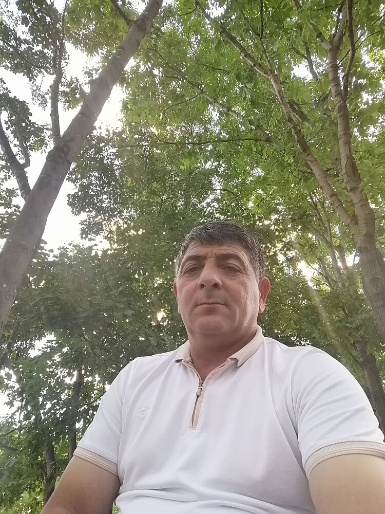  46727493  , 51 ,    