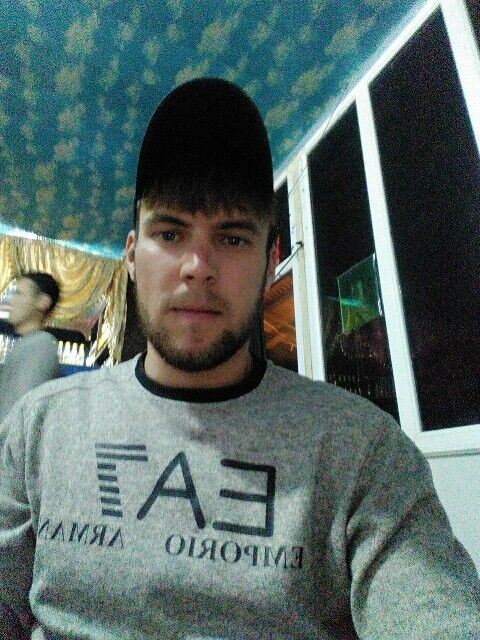  13788533  Andri, 30 ,    