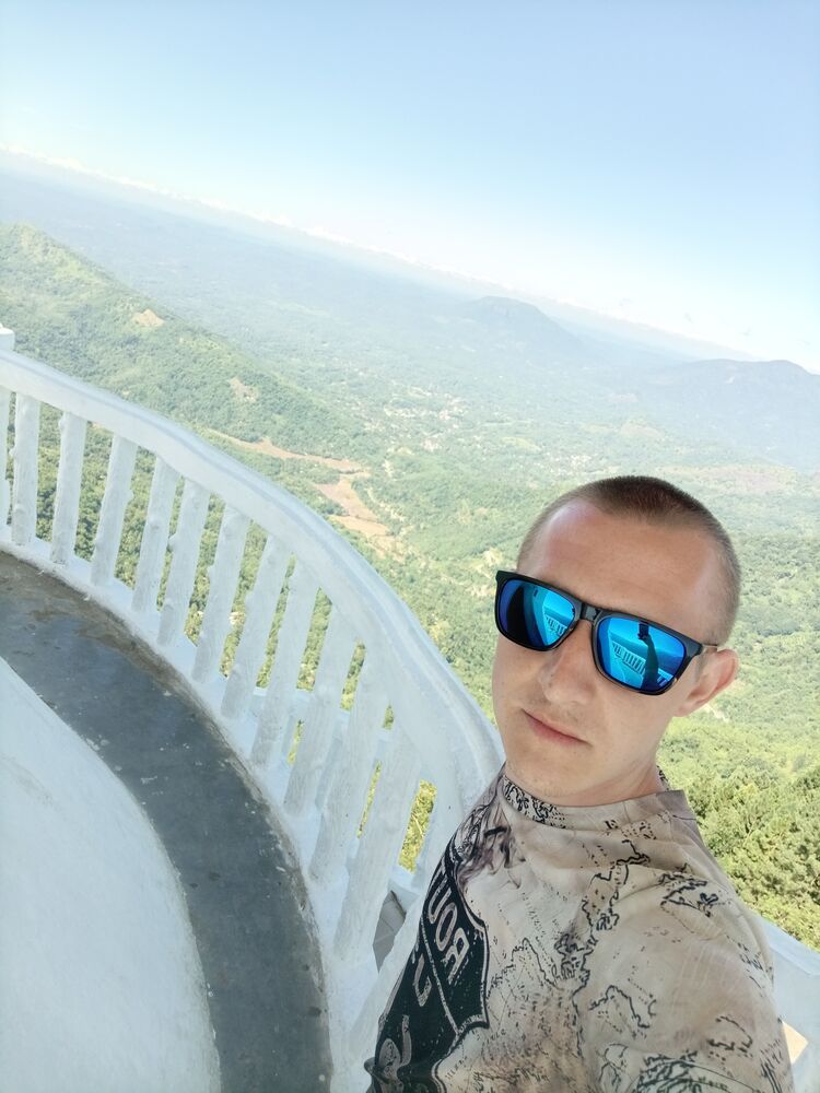  45561983  , 26 ,    -