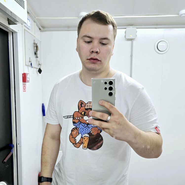  45132843  Slavik, 27 ,    