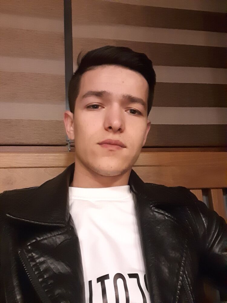  21436573  Akmal, 28 ,    