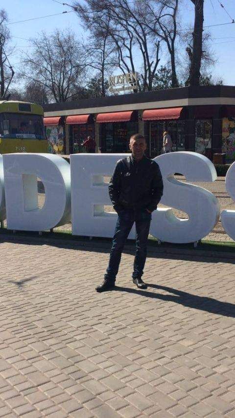  43239383  Van, 35 ,    