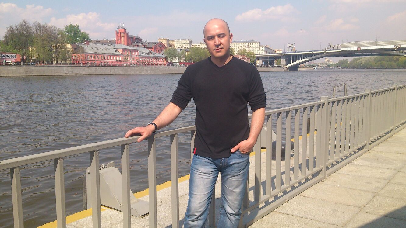  ,   Alex, 48 ,   ,   , 