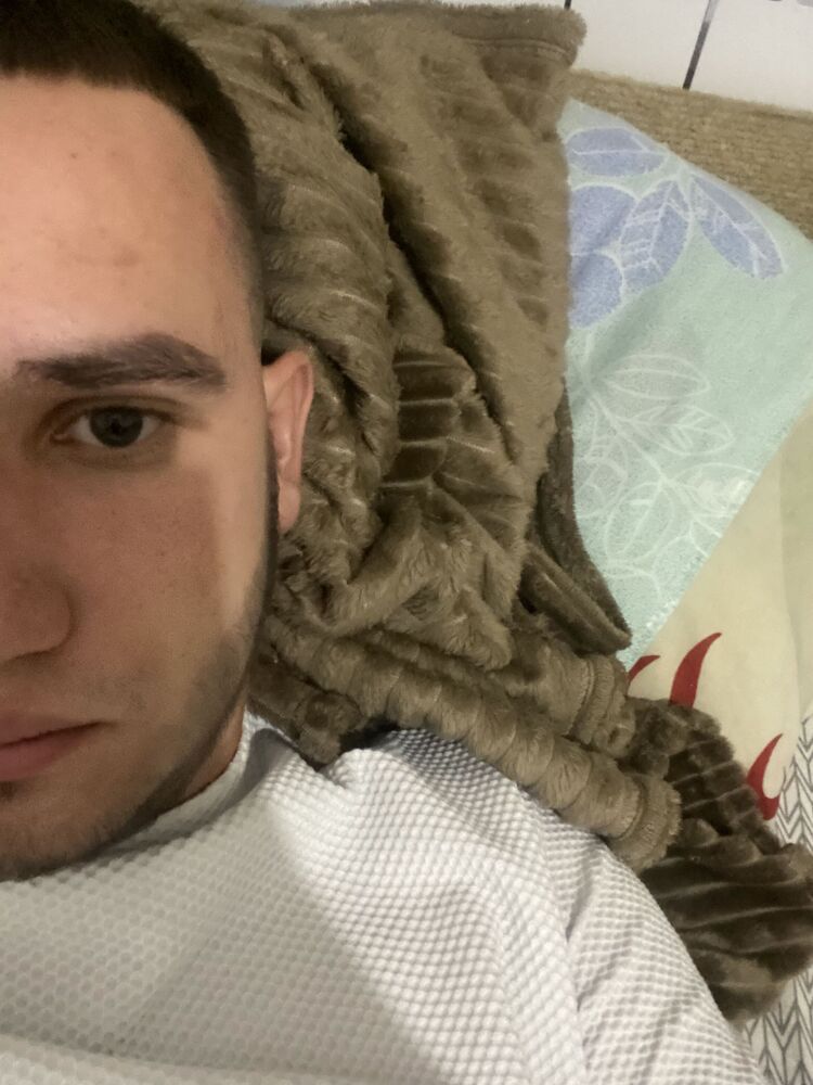  38867643  , 22 ,    