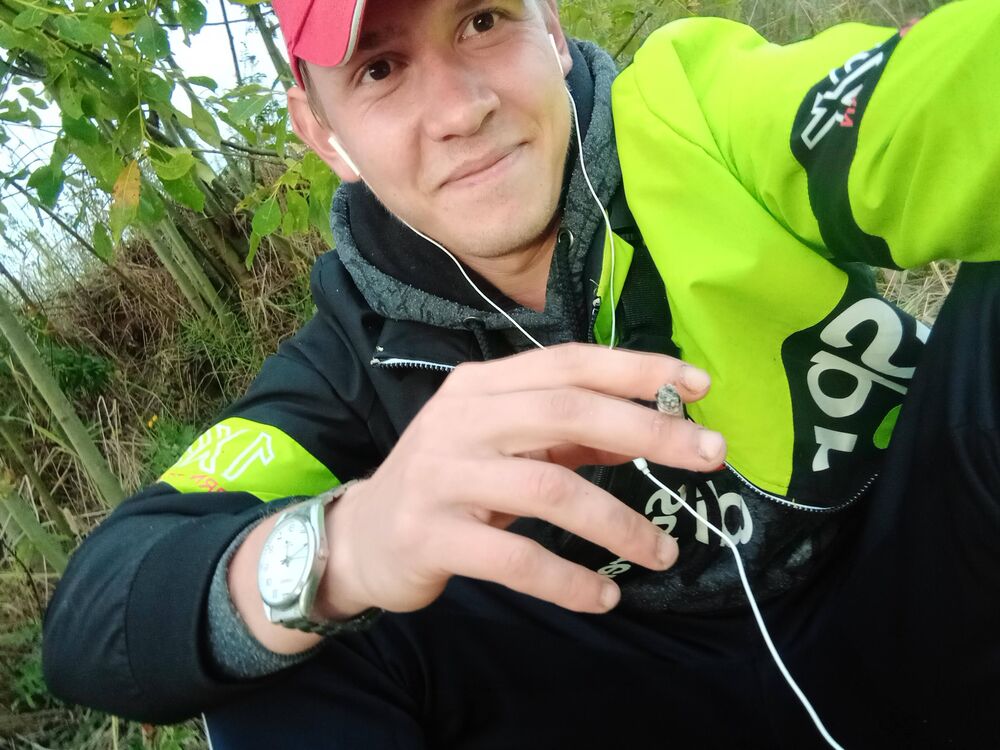  ,   Yury, 27 ,   ,   , c , 