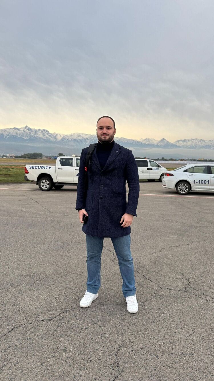  ,   Evgeny, 30 ,   c , 