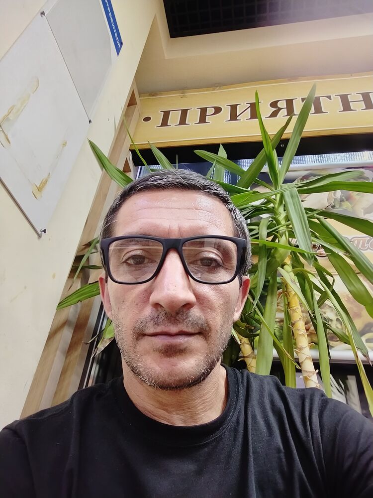  51838823  , 45 ,    
