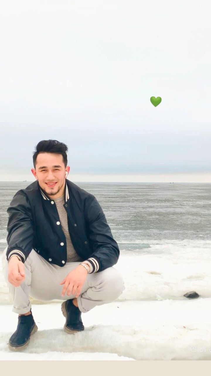  35277783  Atakhanov, 25 ,    -