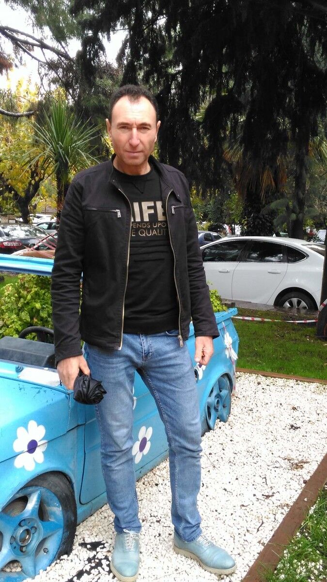  19747113  Mehmet, 57 ,    