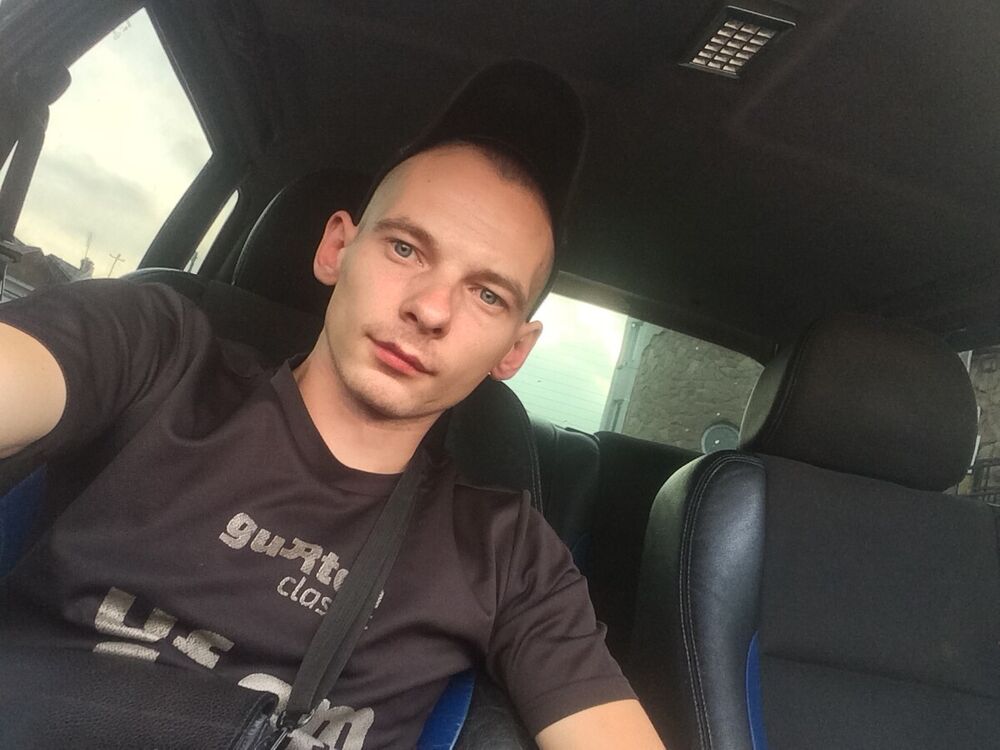  21259593  Serhiy, 30 ,    