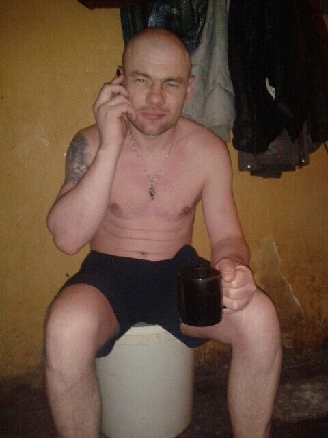  ,   Denis, 42 ,   ,   , c , 