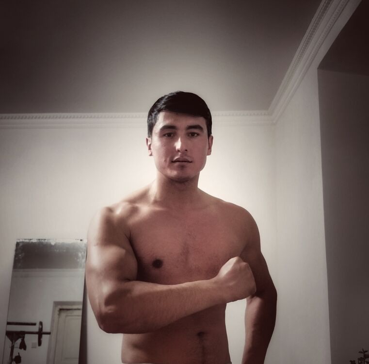  ,   Beeggii, 28 ,   ,   