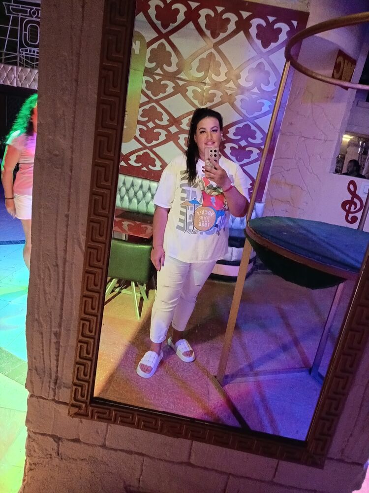  ,   Yulka, 32 ,   