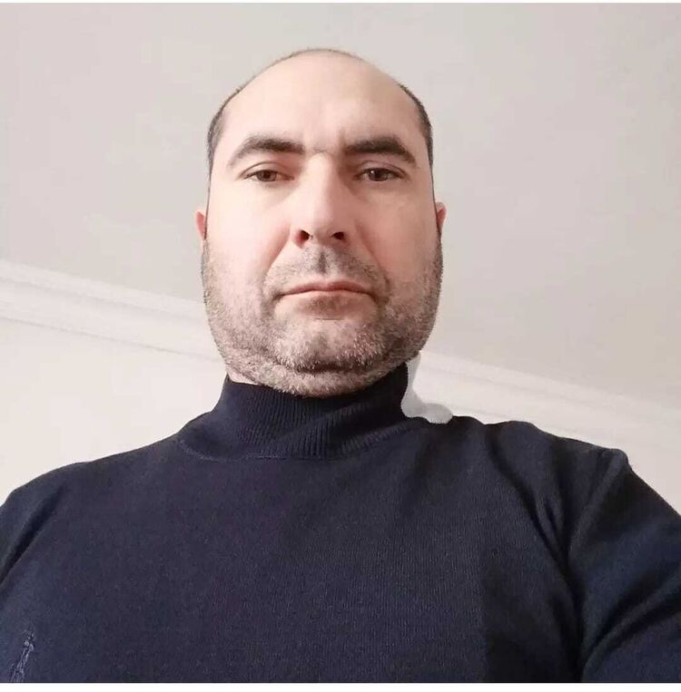  42374613  , 39 ,    