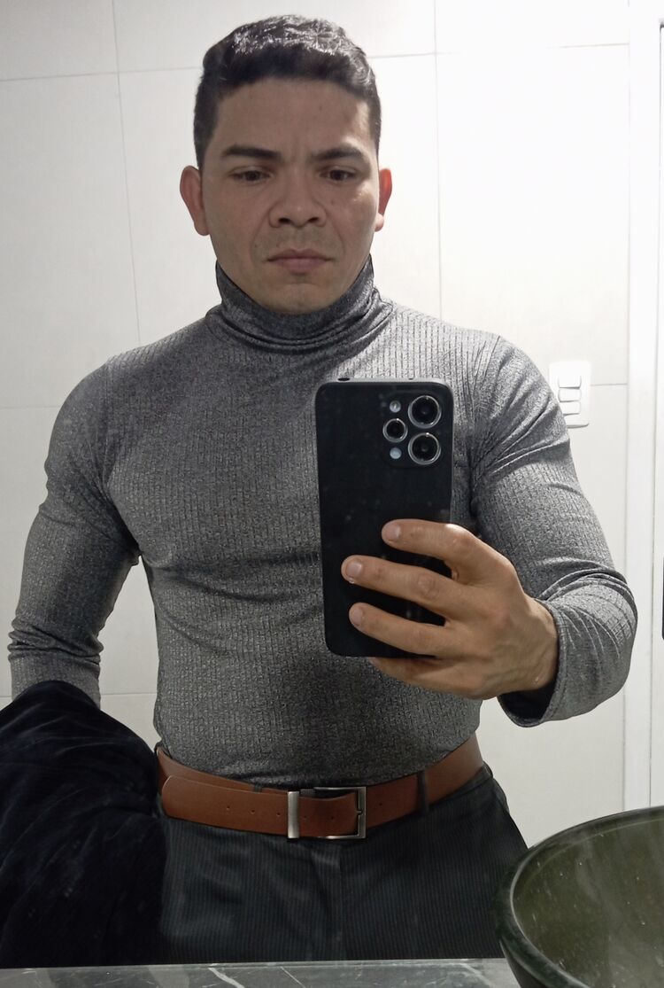  --,   Wilton, 34 ,   ,   