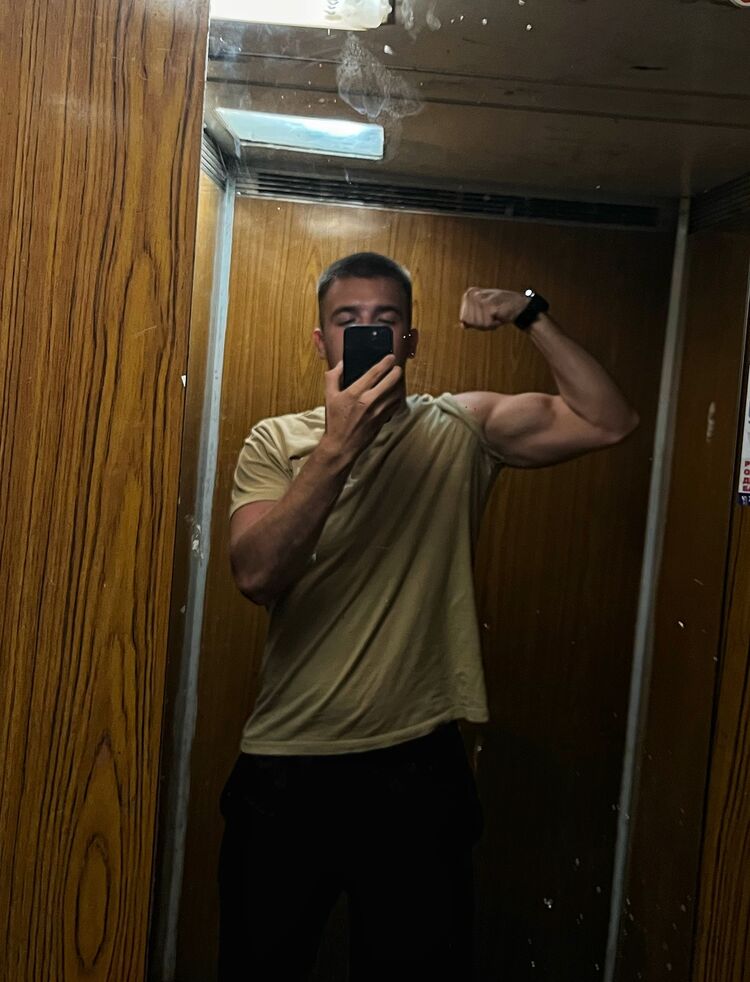  44971593  , 23 ,    