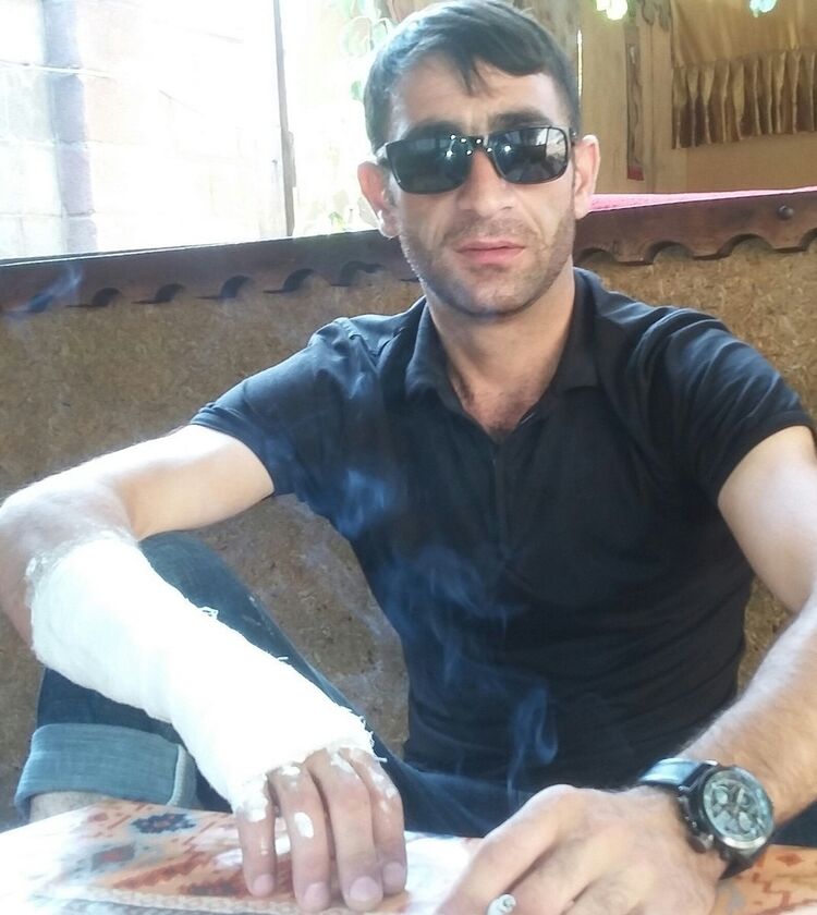  ,   Farhad, 39 ,   ,   , c 