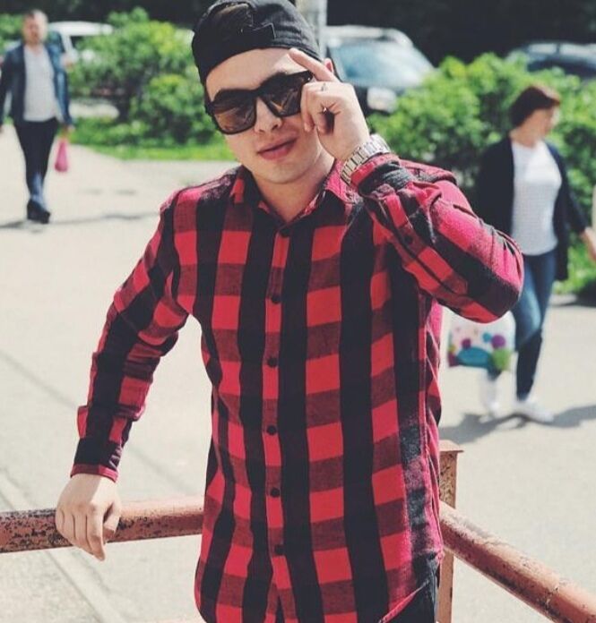  50695393  Kaprizov, 32 ,    