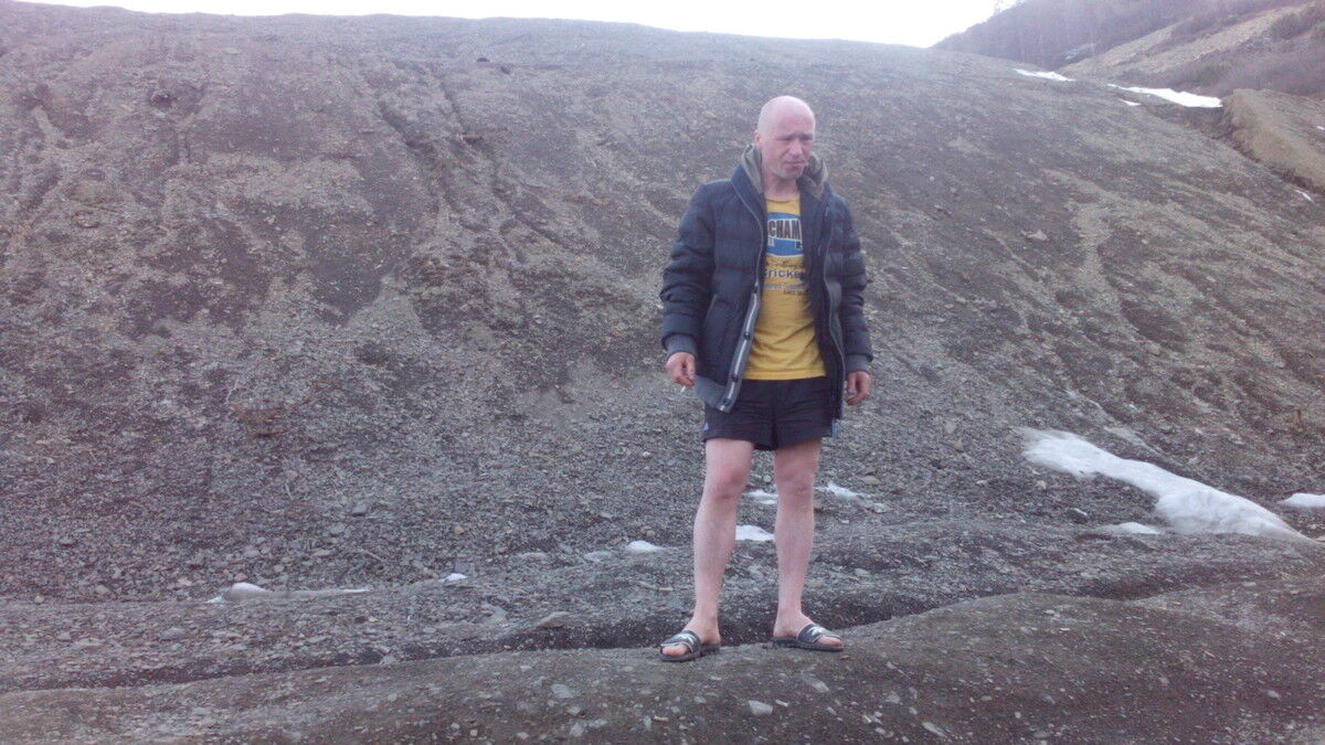  18146343  ALEXMAD, 42 ,    