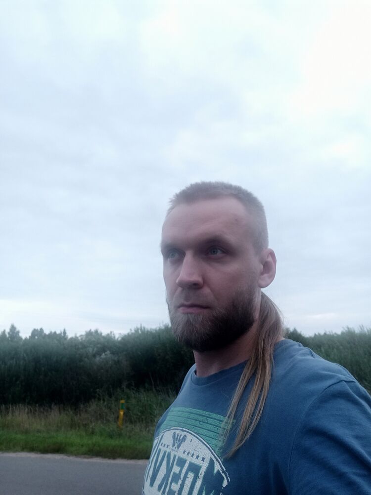  52682313  , 39 ,    