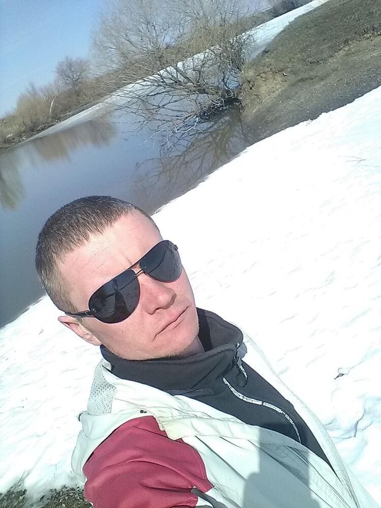 22347823  Maksim, 41 ,    
