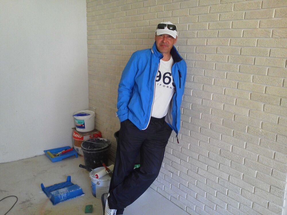  11951673  Eduard, 57 ,    