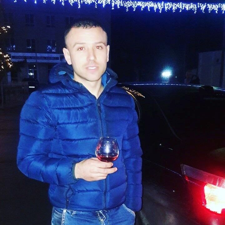  14390773  Igor, 34 ,    